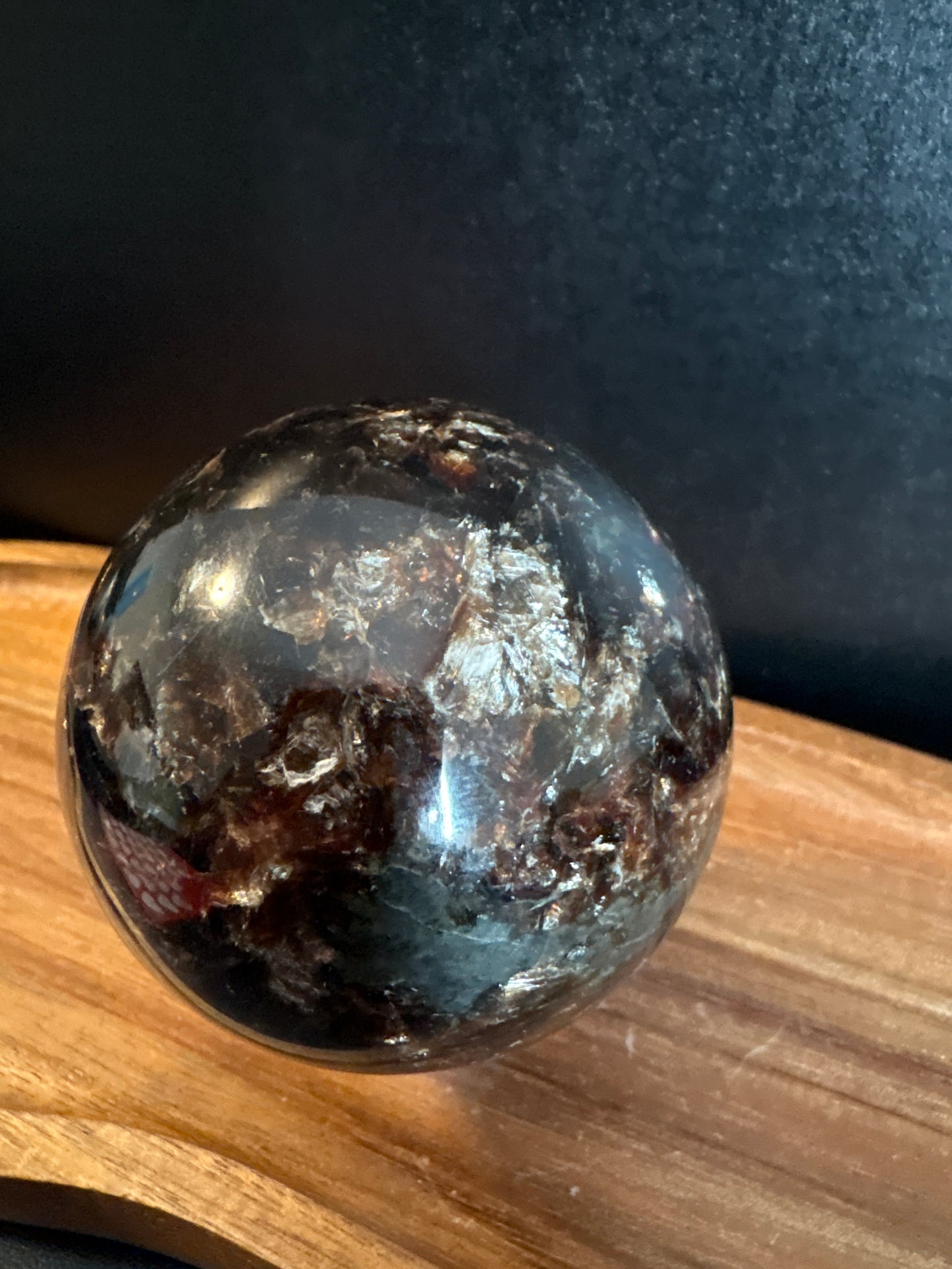 Garnet in Biotite Sphere – 314 g ❤️✨