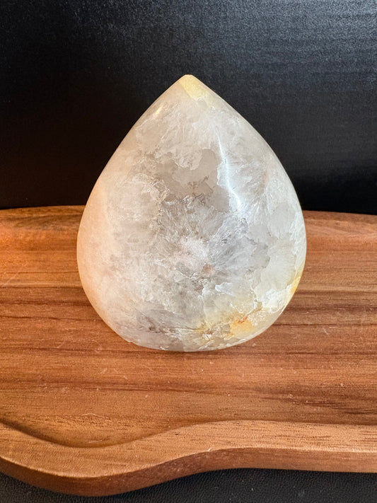 Golden Healer Quartz Flame – 221 g 🔥✨