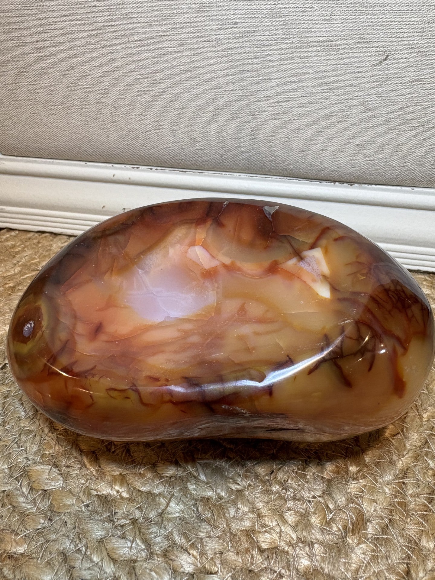 Carnelian Bowl (1352 grams)