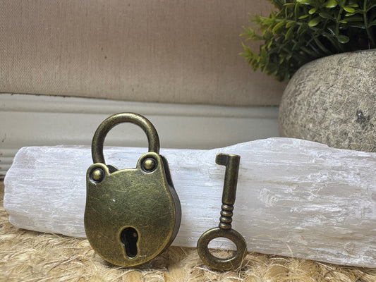 Brass Style Lock & Key
